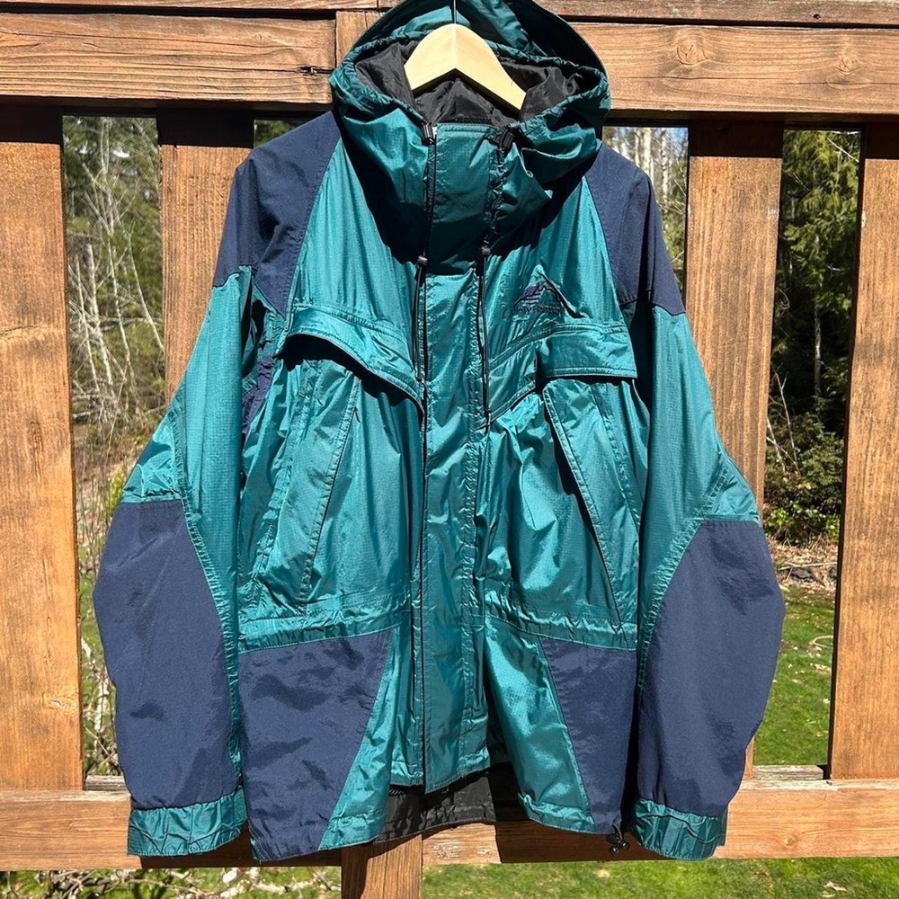 Vintage Helly Hansen waterproof windbreaker